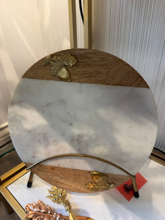 Round Acorn Cutting Board