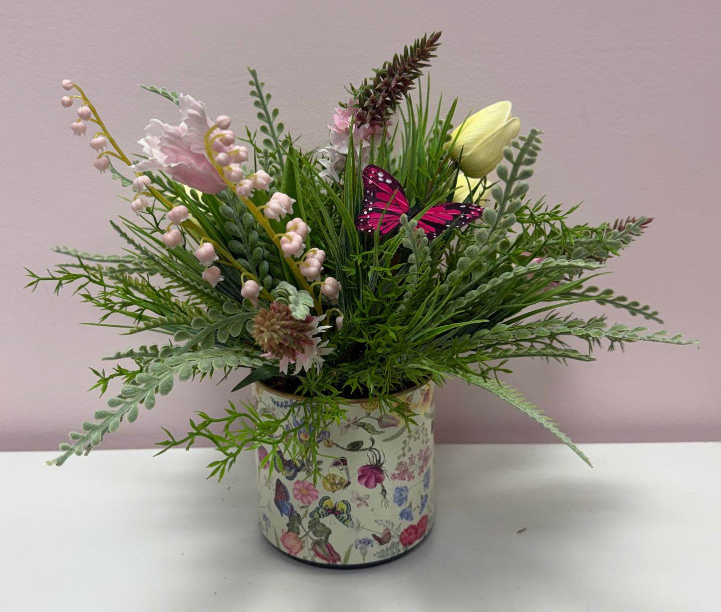 Small Butterfly tin w/Floral