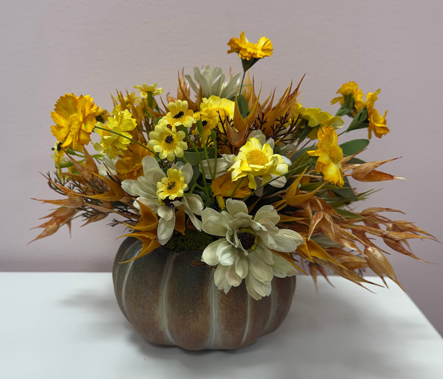 Sm. White washed pumpkin with foliage