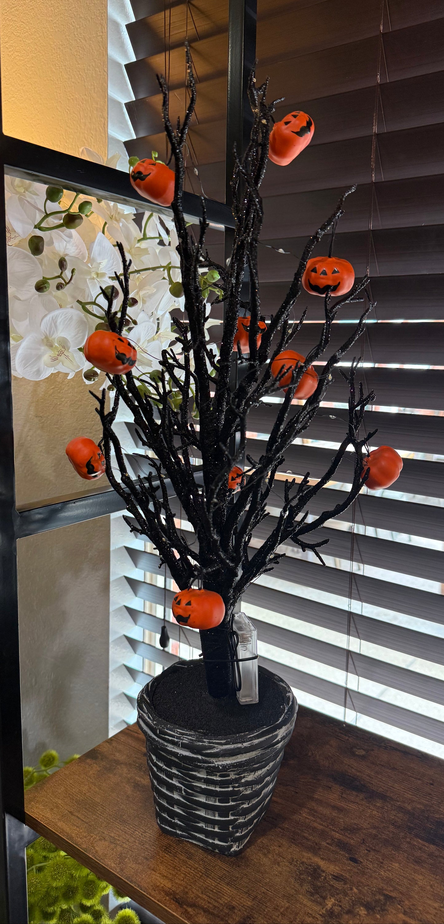 Pumpkin Head Halloween Tree
